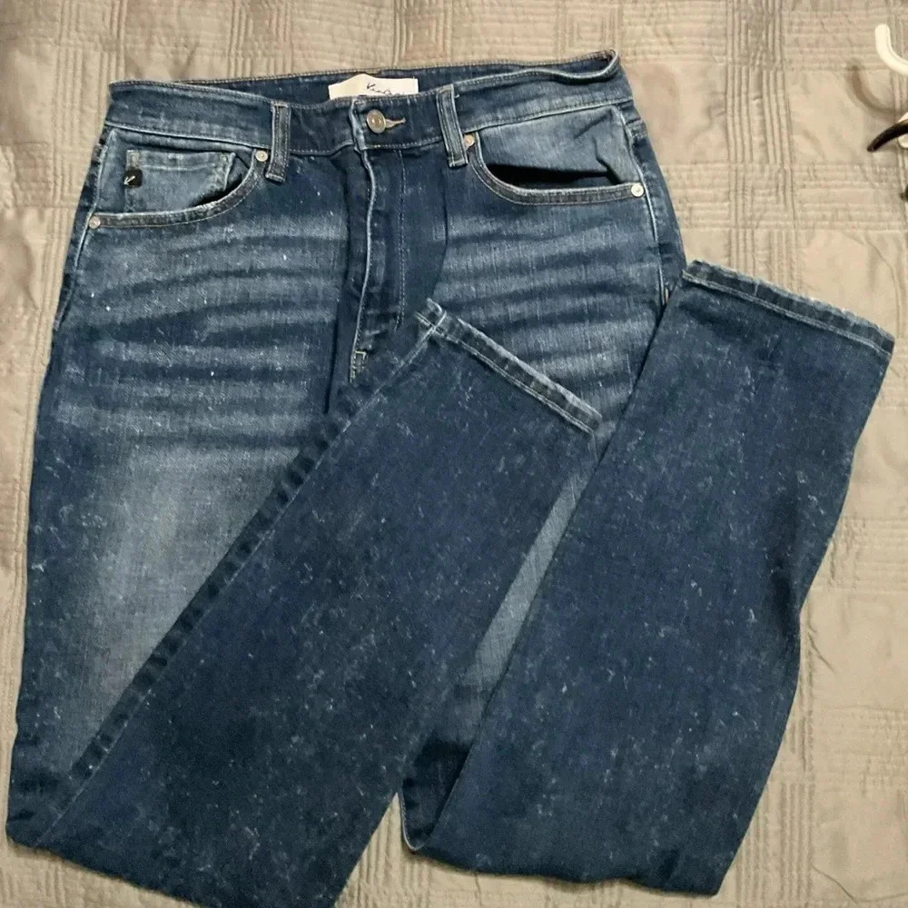 Kancan Deb High Rise Cigarette Leg Acid Wash Jeans Size 9 / 28 Like New